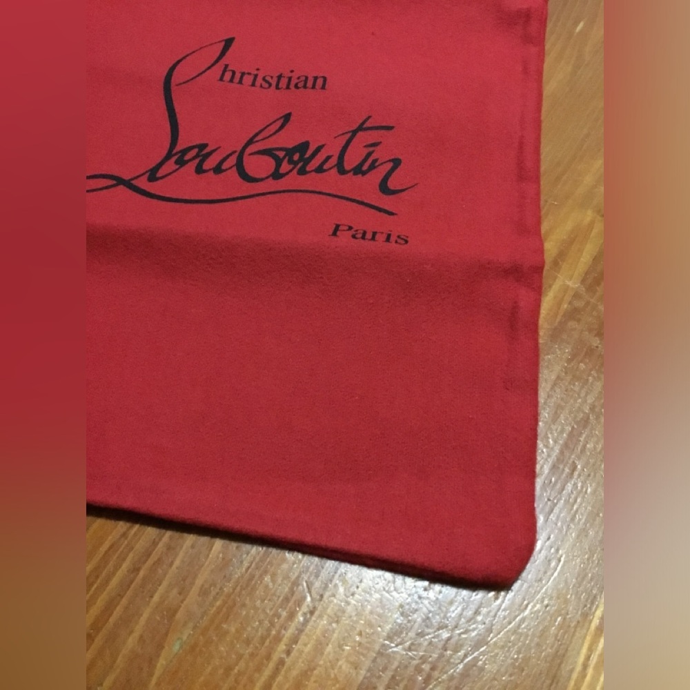 CHRISTIAN LOUBOUTIN - Picture 4 of 9